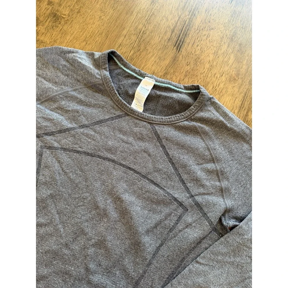 Ivivva by Lululemon Girls Swiftly Fly Tech Seamless Long Sleeve Shirt Size 14